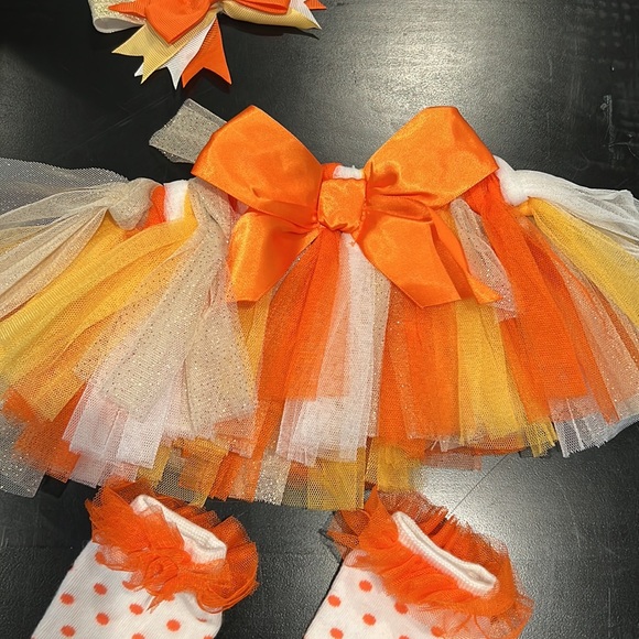 Thanksgiving/Halloween Baby Outfit - Picture 4 of 5